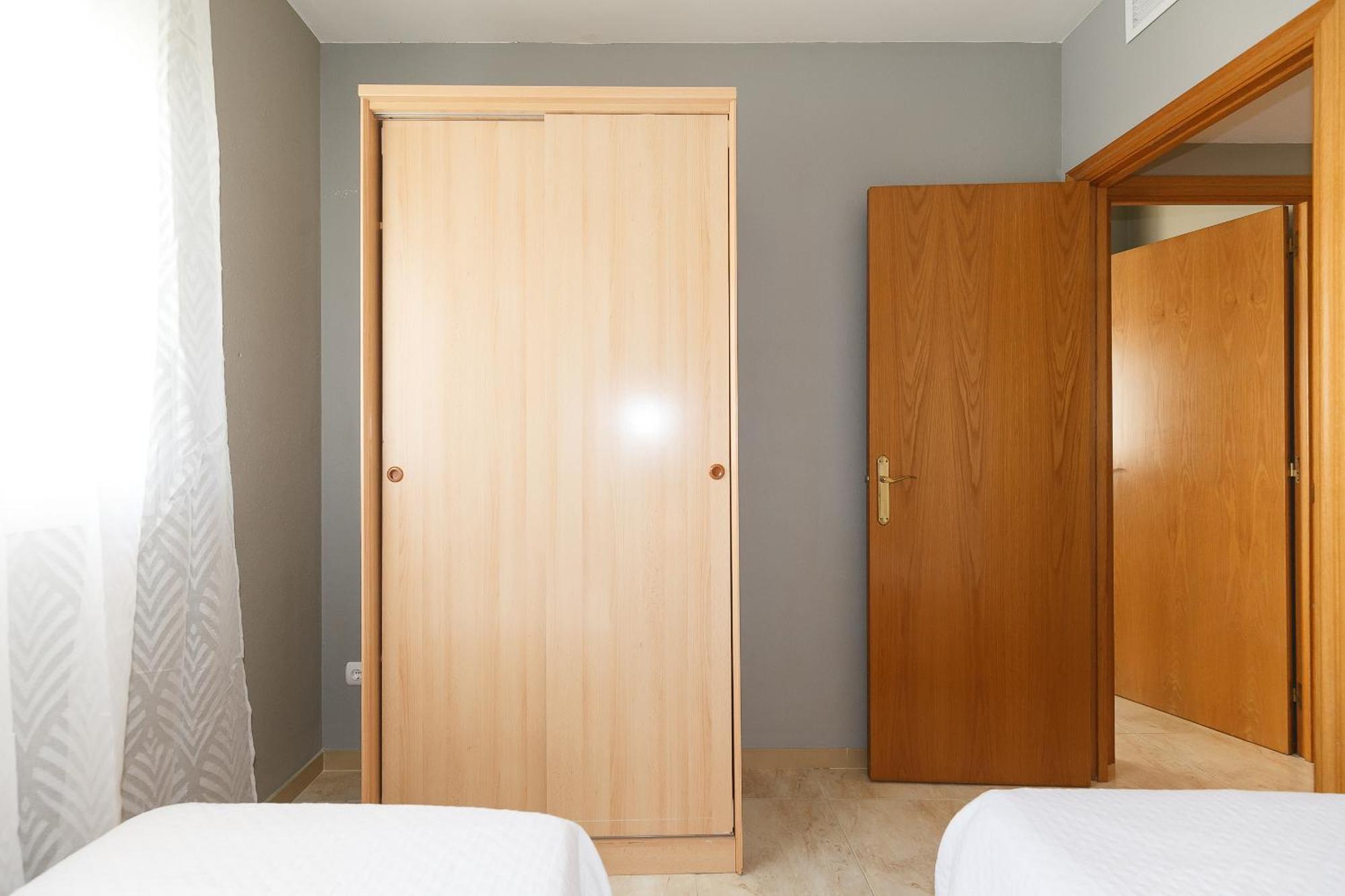 Uhc Golden Pineda Apartments La Pineda Zimmer foto