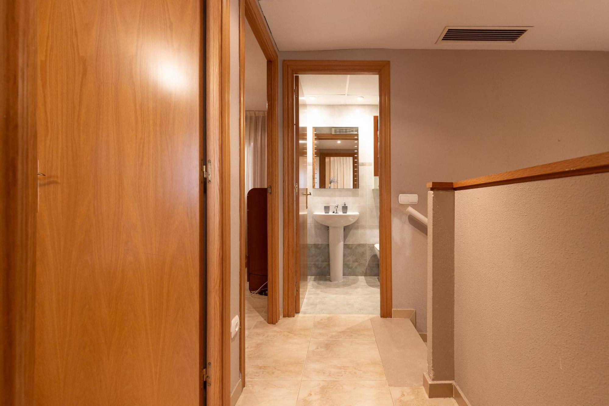 Uhc Golden Pineda Apartments La Pineda Zimmer foto