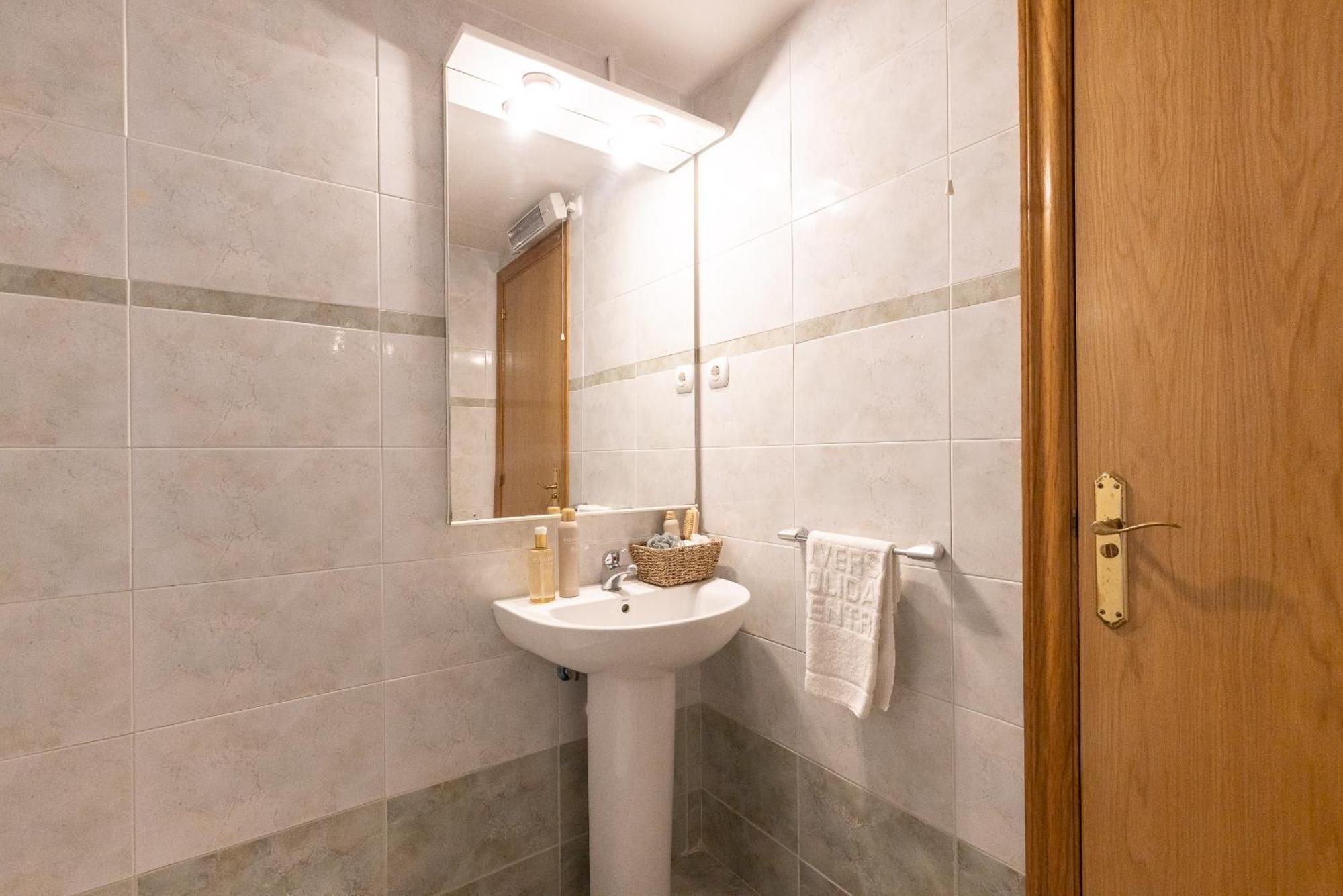 Uhc Golden Pineda Apartments La Pineda Zimmer foto